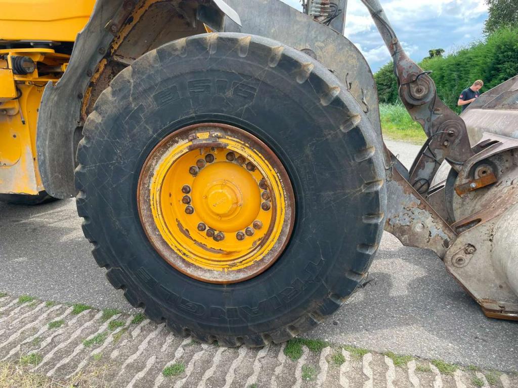 Volvo L110H Photo 10