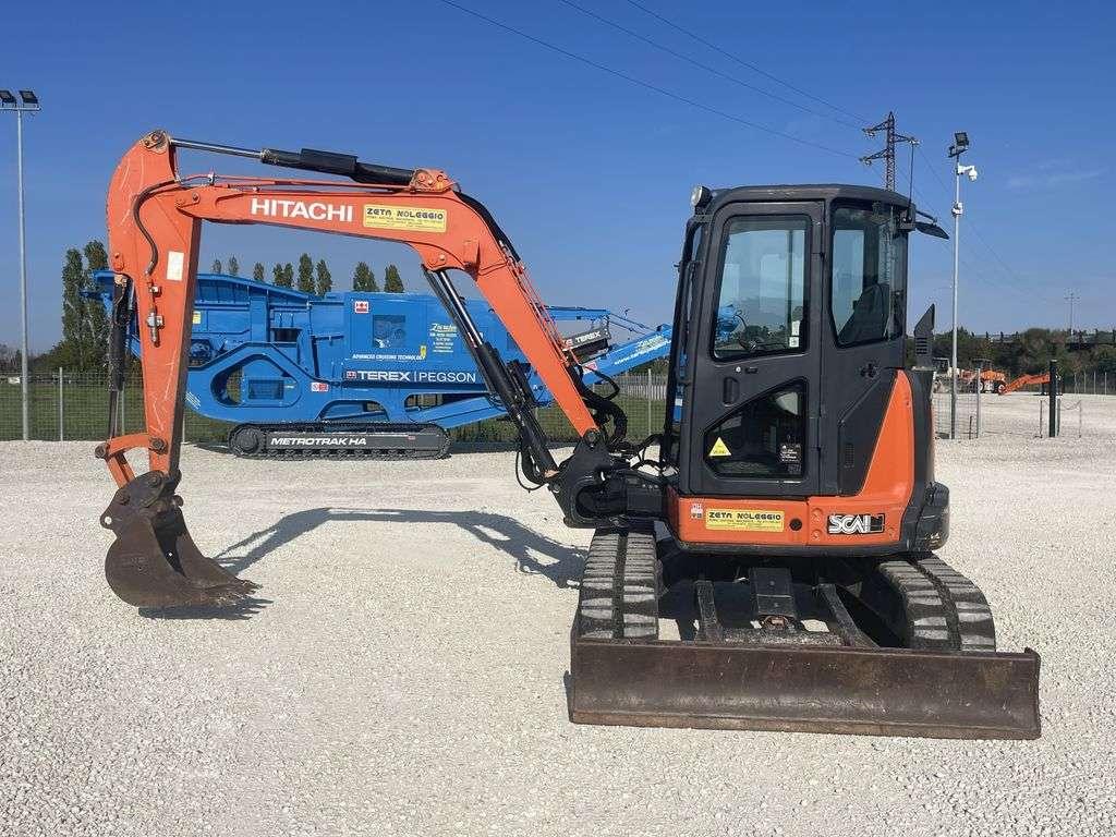 Hitachi ZX55 -5/A CLR Photo 3