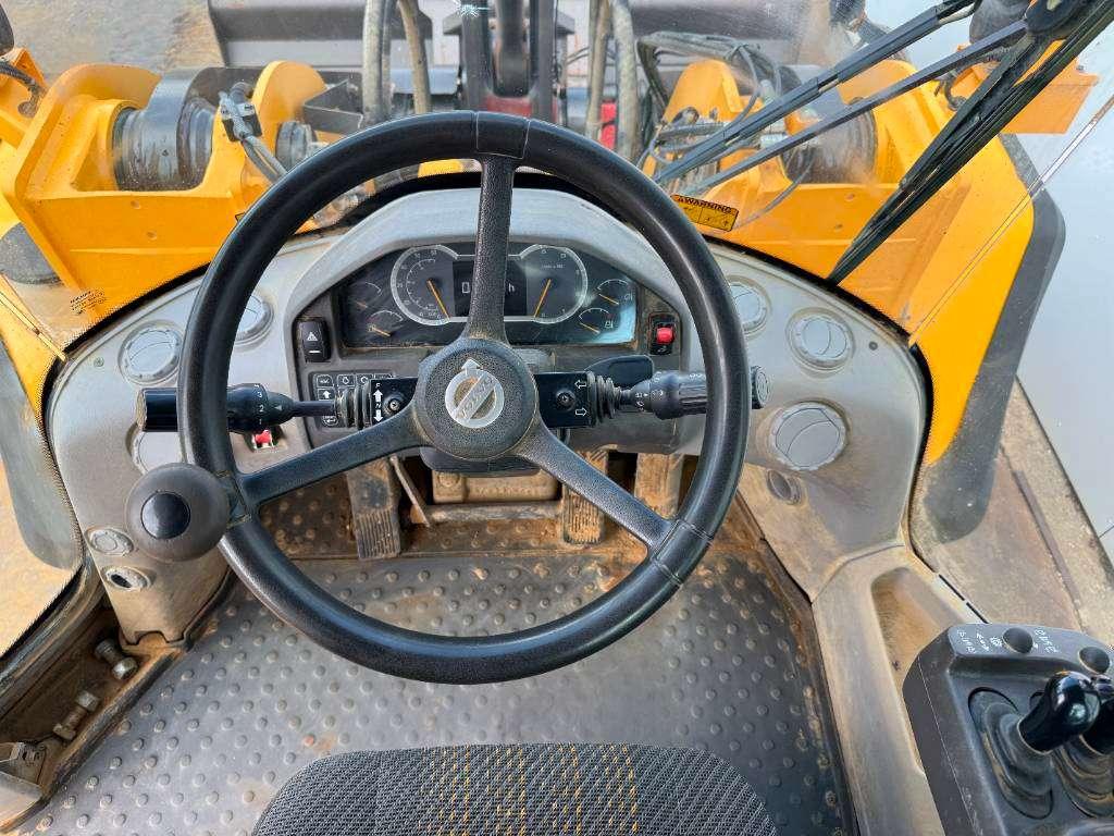 Volvo L150H - German Machine / Automatic Greasing Photo 9