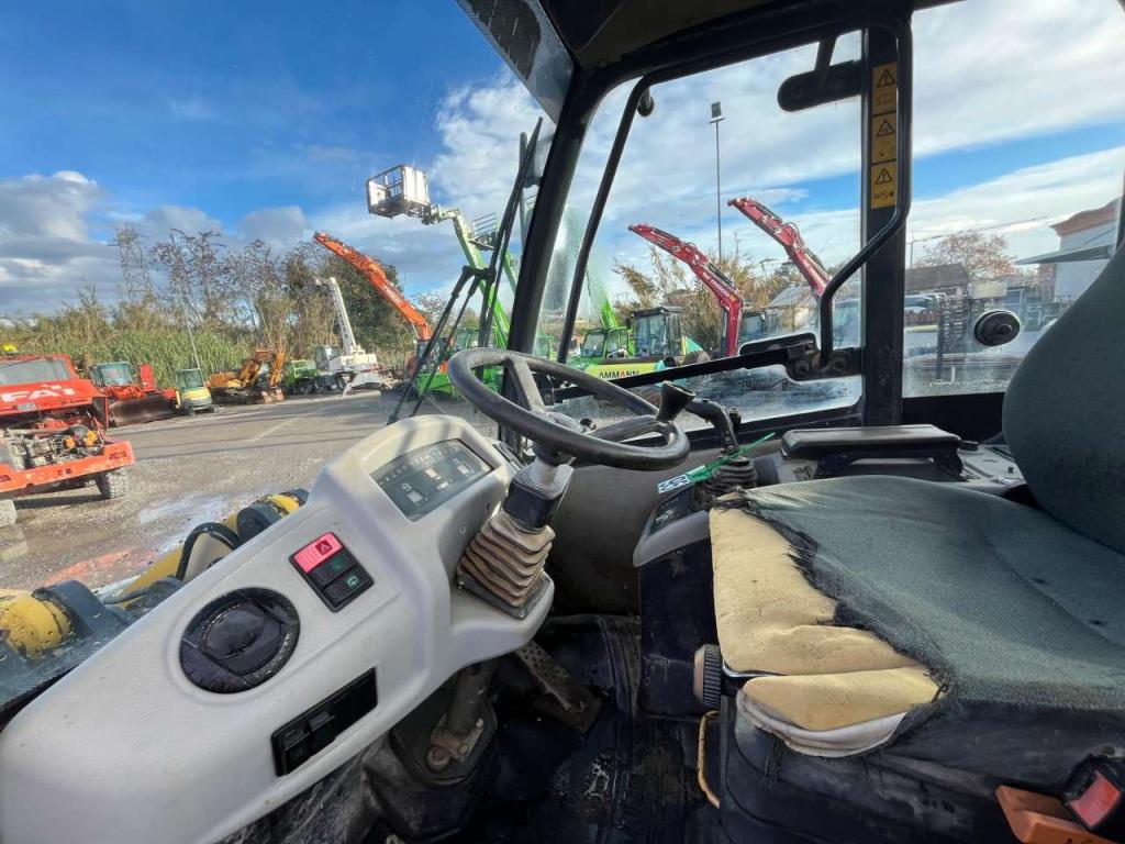 Komatsu WA100 M Photo 20