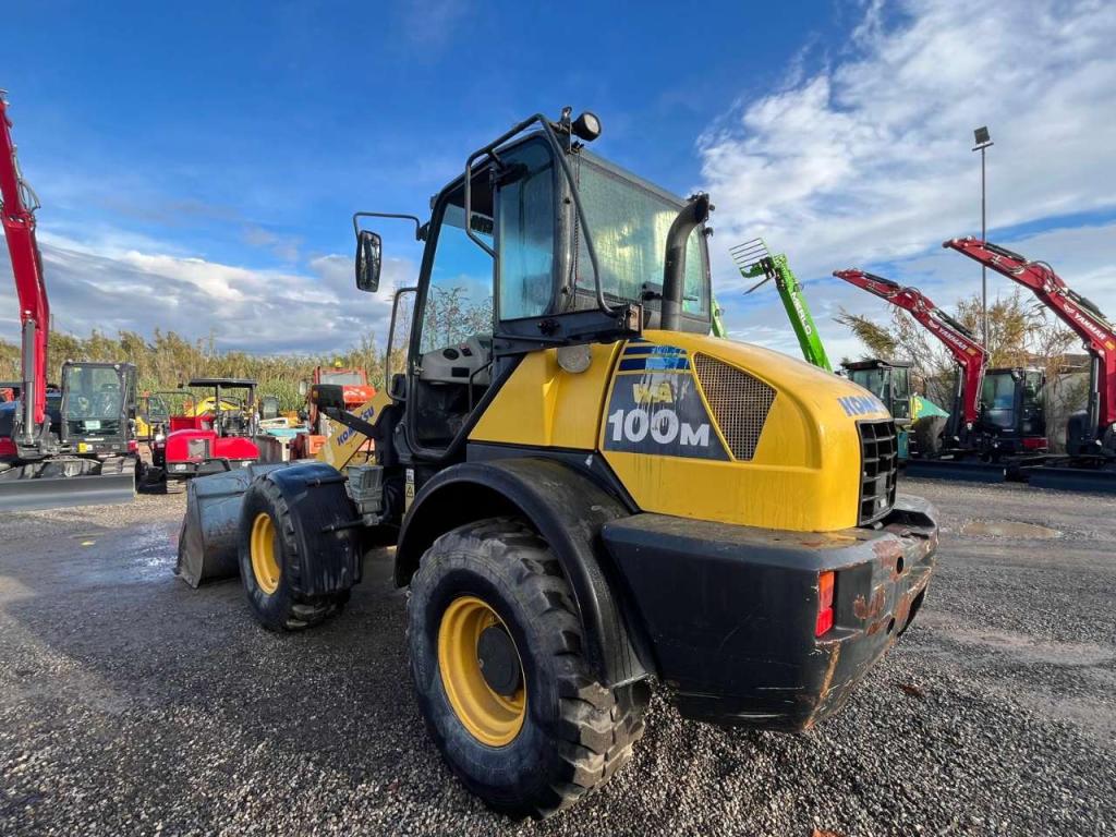 Komatsu WA100 M Photo 6
