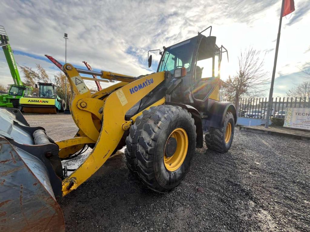 Komatsu WA100 M Photo 7