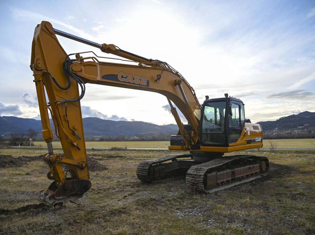 Case CX240B Photo 1