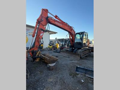 Hitachi ZX135US-3 Photo 1