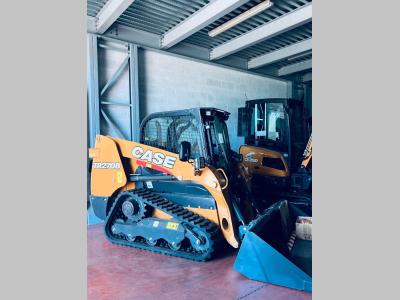 Case TR207B Photo 1