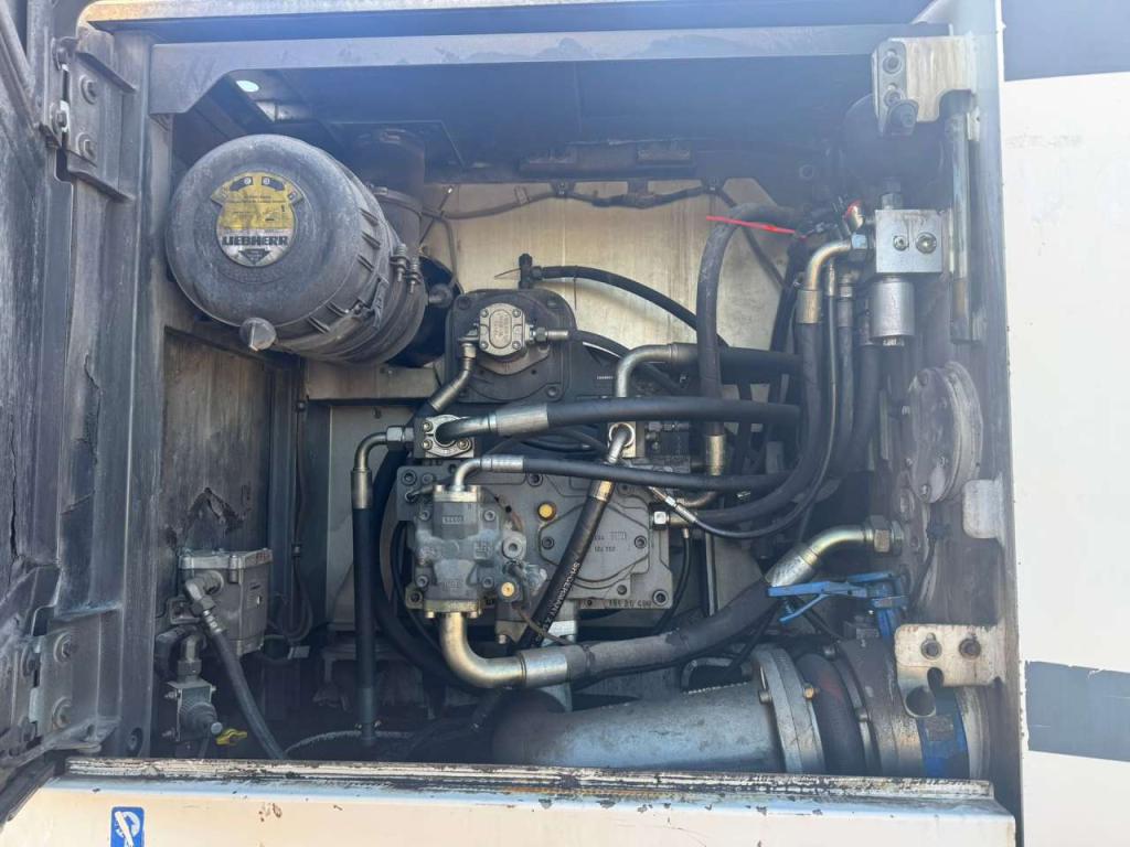 Liebherr R936 LC Photo 20