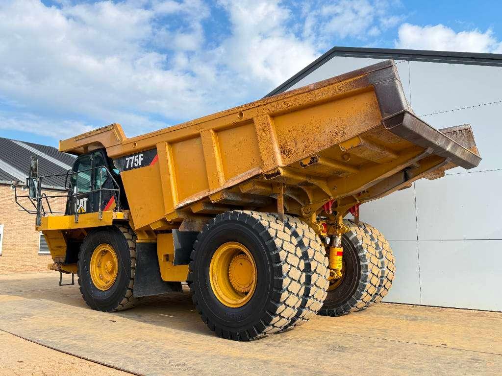 Caterpillar 775F - German Machine / Auto Greasing Photo 3