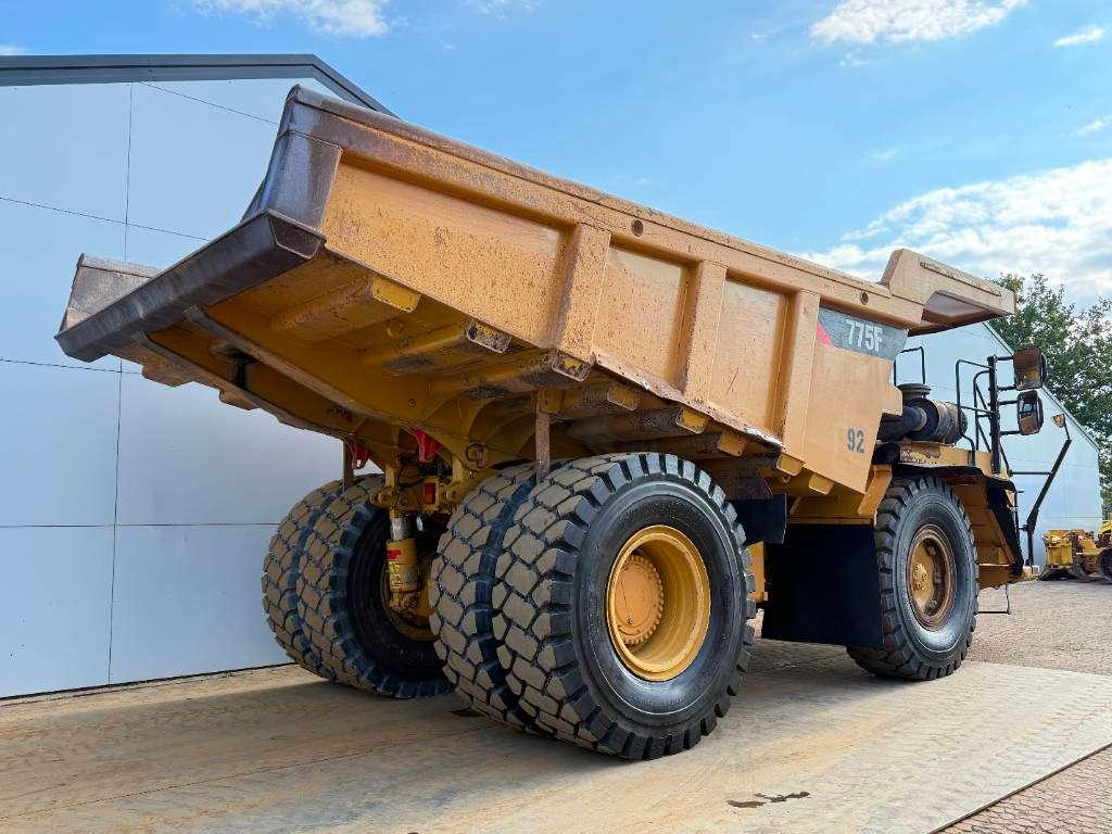 Caterpillar 775F - German Machine / Auto Greasing Photo 5