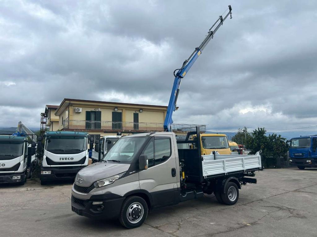 Iveco DAILY 35-130 Photo 12