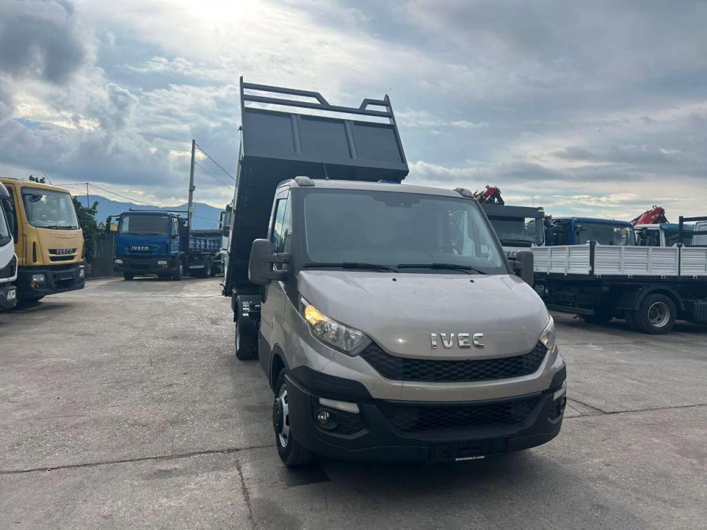 Iveco DAILY 35-130 Photo 18