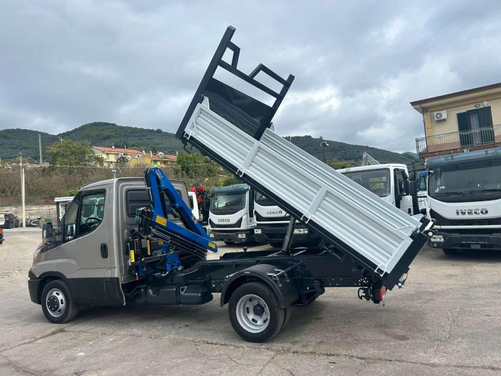 Iveco DAILY 35-130 Photo 23