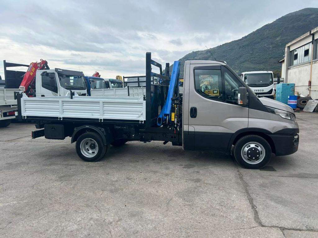 Iveco DAILY 35-130 Photo 5