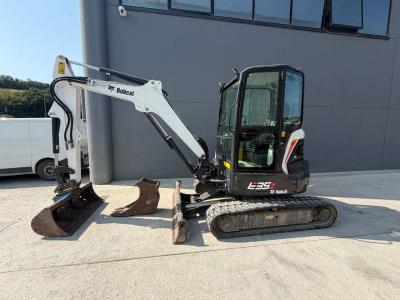 Bobcat E35 Z Photo 1