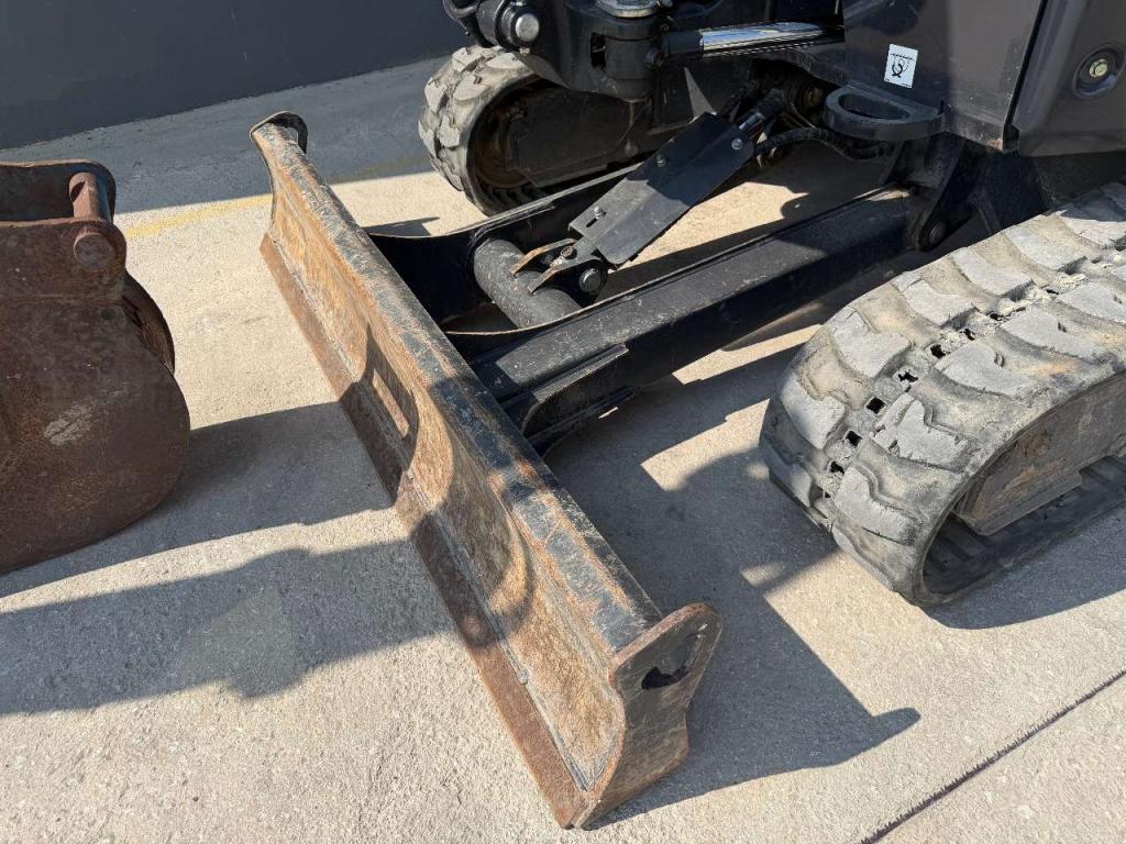 Bobcat E35 Z Photo 11