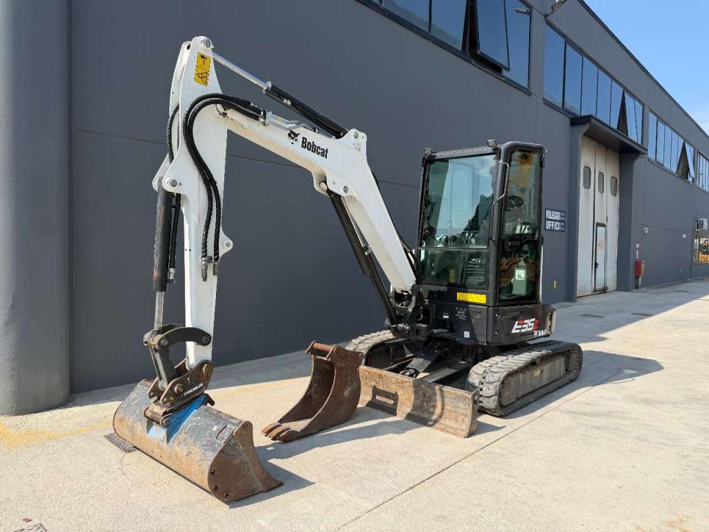 Bobcat E35 Z Photo 2