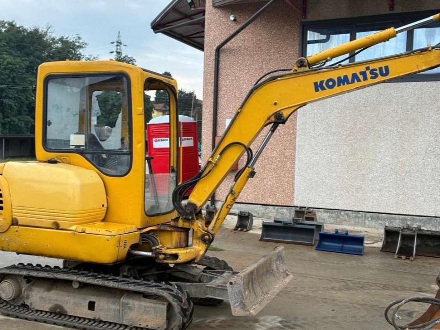 Komatsu PC 35 R8 Photo 1