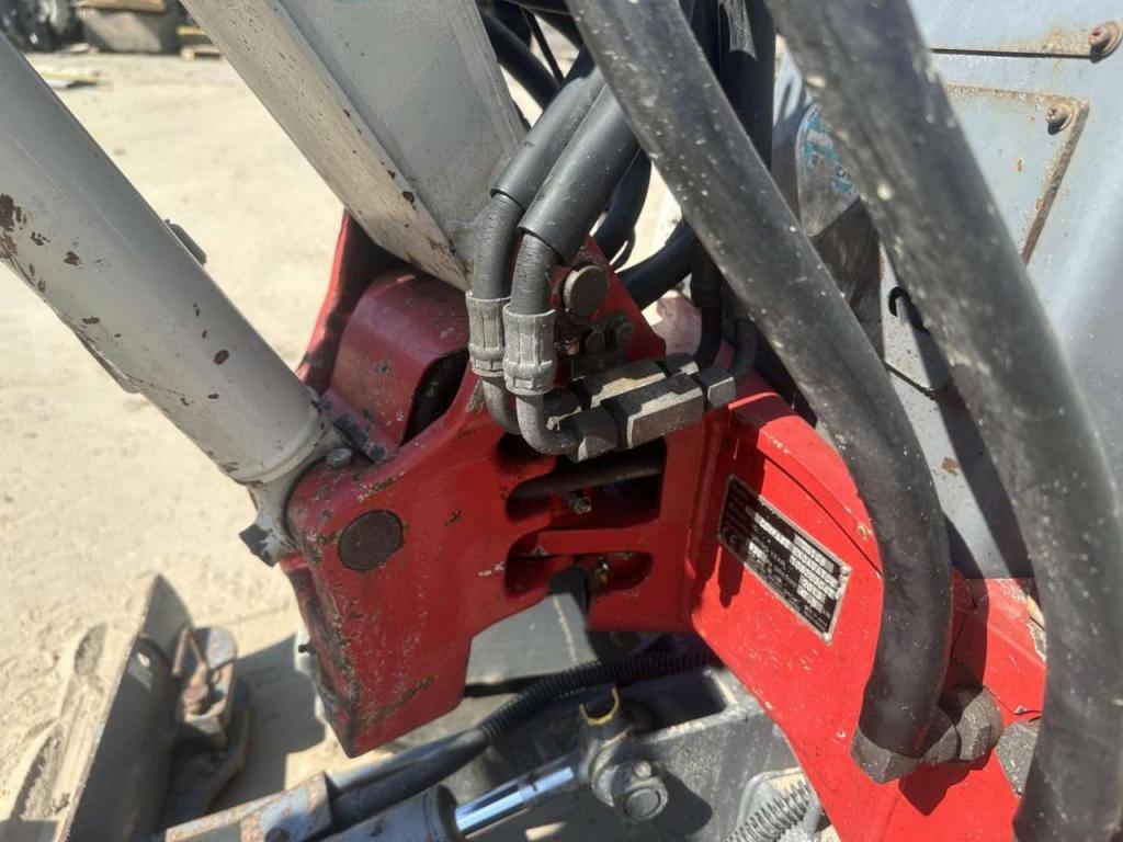 Takeuchi TB 108 3 buckets Photo 20
