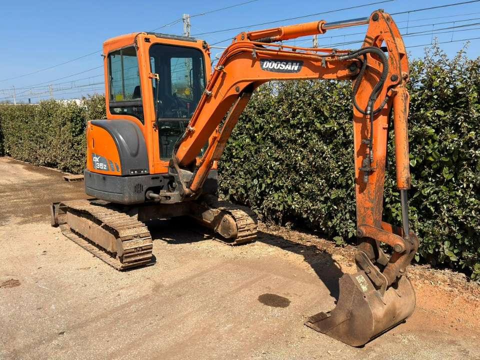 Doosan DX35Z Photo 1