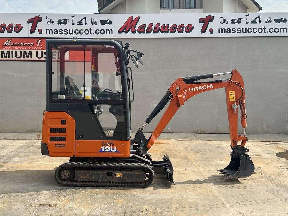 Hitachi ZX19-6 CR Photo 19