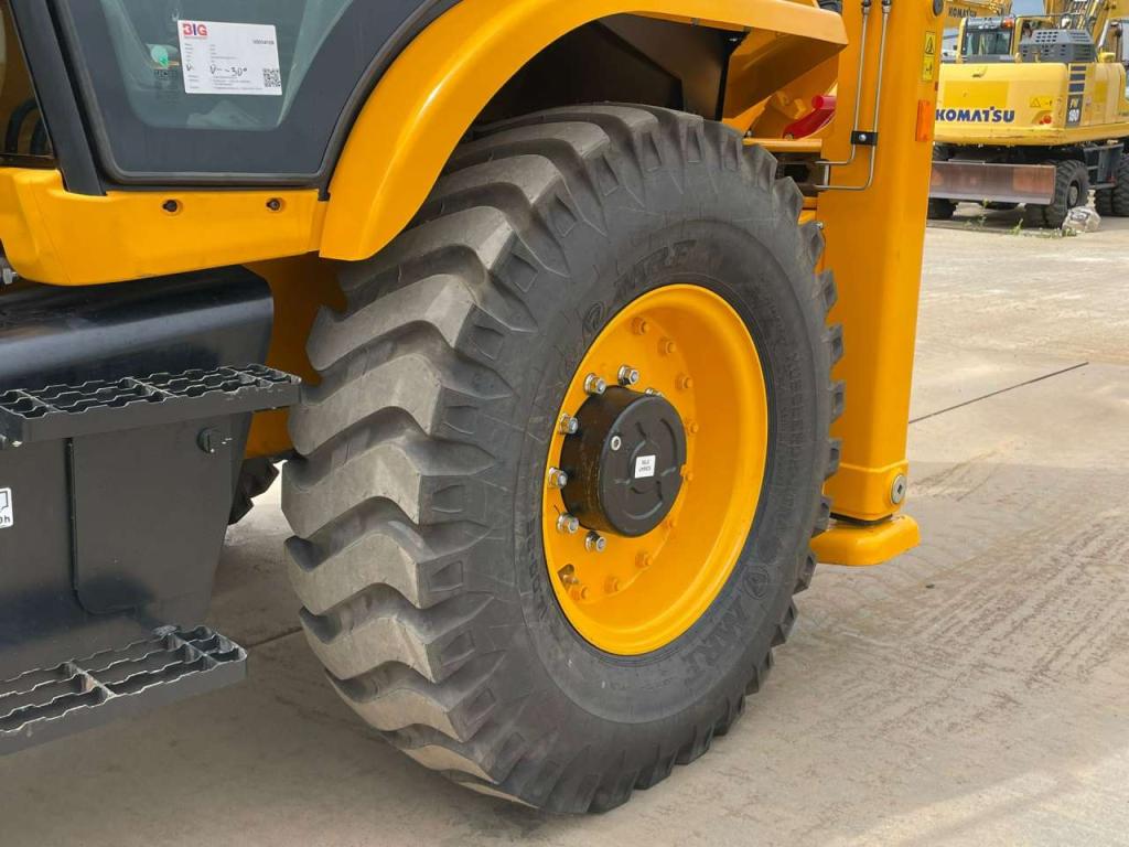 JCB 3DX 4x4 A/C Hammerlines Photo 15