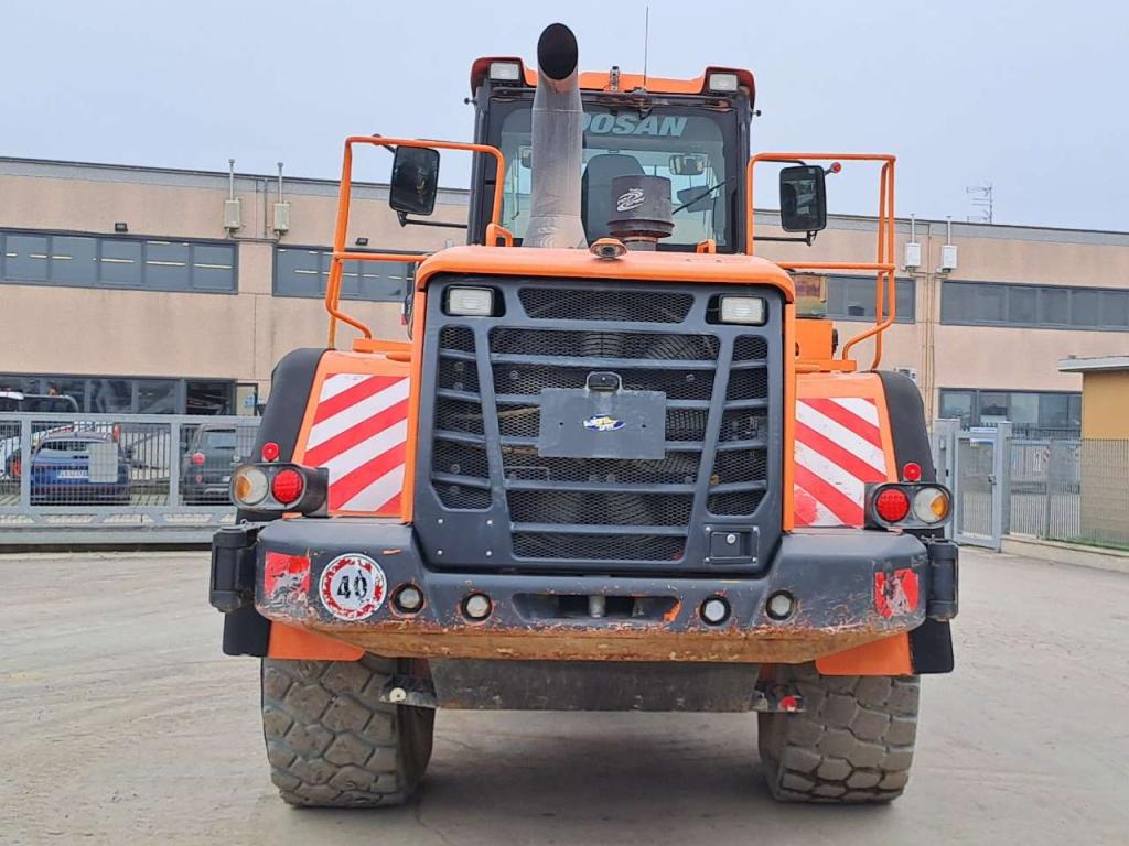 Doosan DL300-5 Photo 4