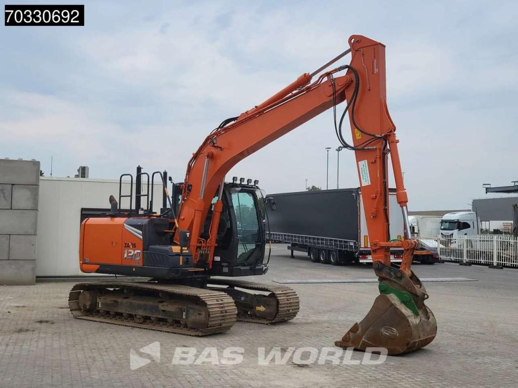 Hitachi ZX130 LCN -7 2 Buckets Photo 7