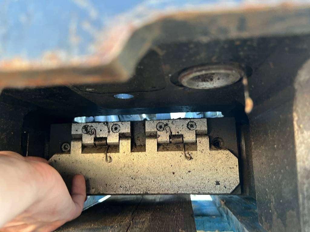 OilQuick OQ65 - M314F / M316F / M318F Photo 12