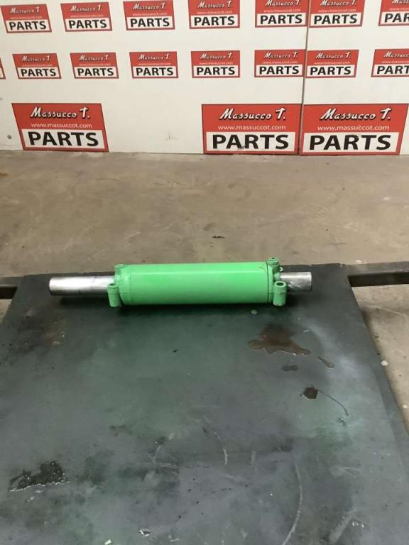 Piston de direction pour Merlo P28.8 Photo 3