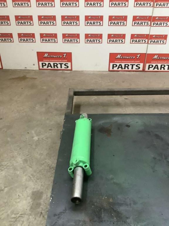Piston de direction pour Merlo P28.8 Photo 4