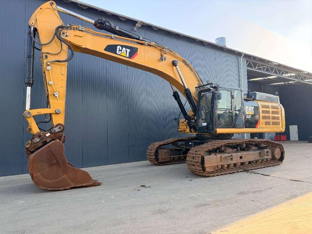 Caterpillar 352F Photo 1
