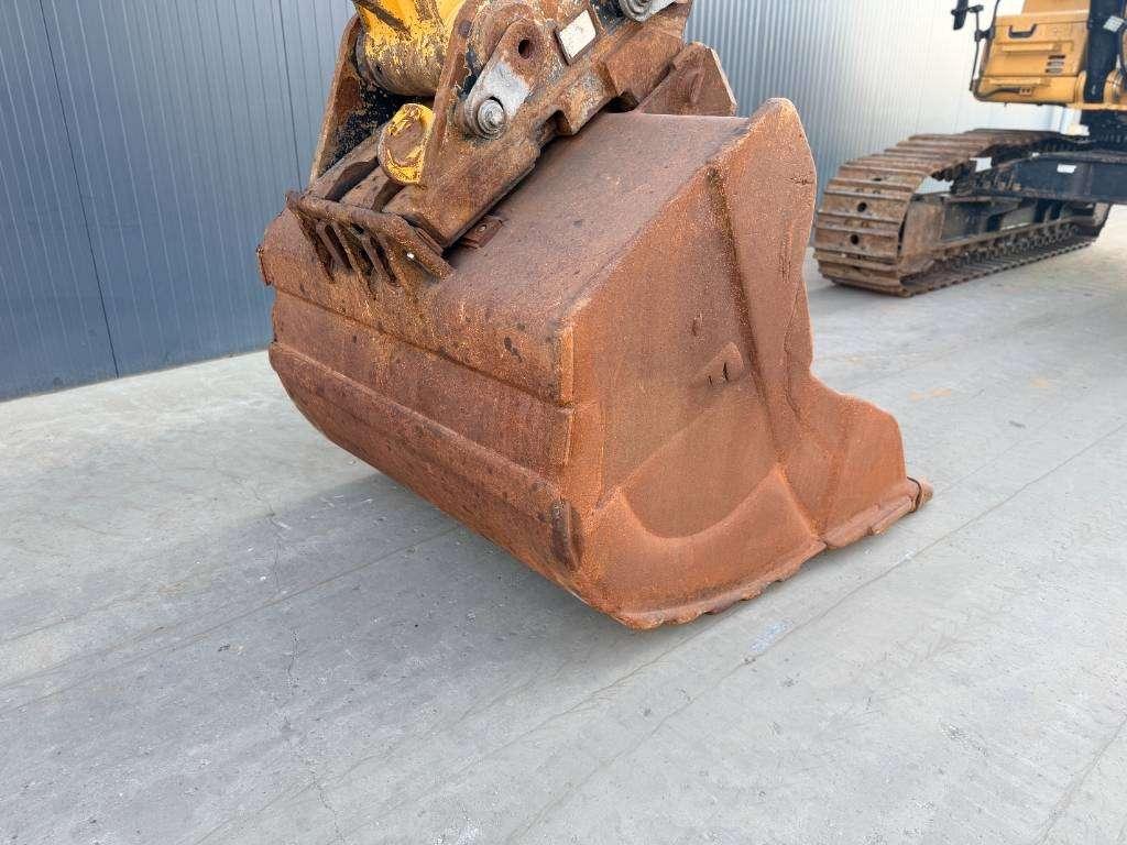 Caterpillar 352F Photo 17
