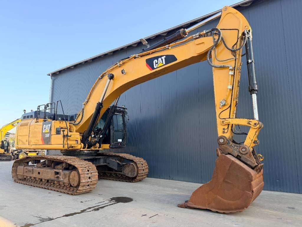 Caterpillar 352F Photo 2