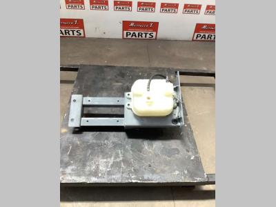 Réservoir d'eau pour Hitachi ZX 135US -7 en vente par Massucco T. Srl Area Ricambi