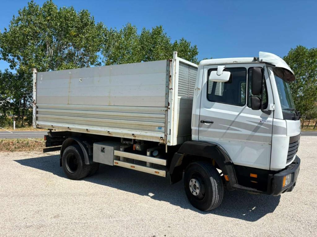 Mercedes-Benz 817 ribaltabile trilaterale Photo 12