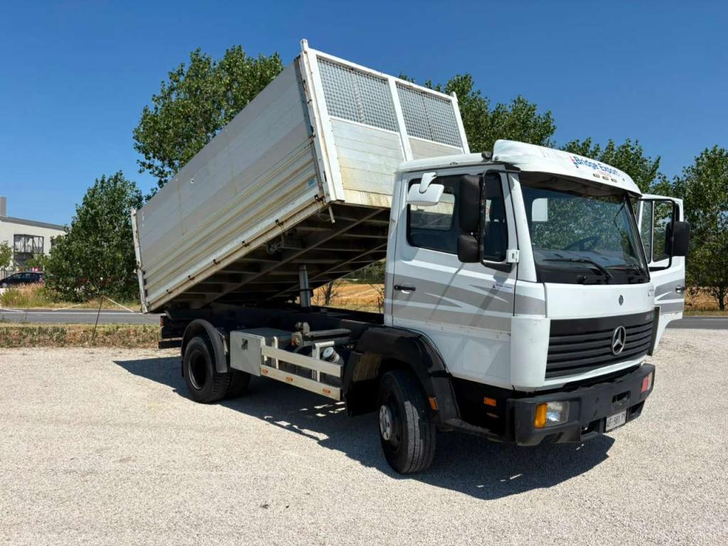 Mercedes-Benz 817 ribaltabile trilaterale Photo 8