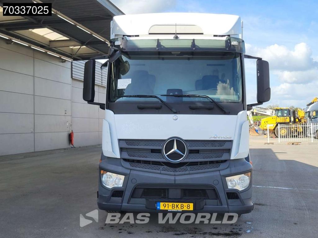 Mercedes-Benz Antos 2124 4X2 2t Tailgate 6-Cylinder Automatic Euro 6 Photo 3