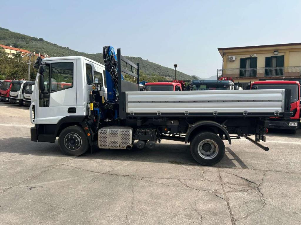 Iveco EUROCARGO 120-190L Photo 25