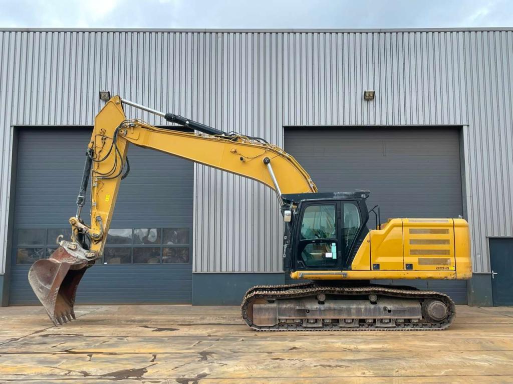 Caterpillar 330 07A Photo 1