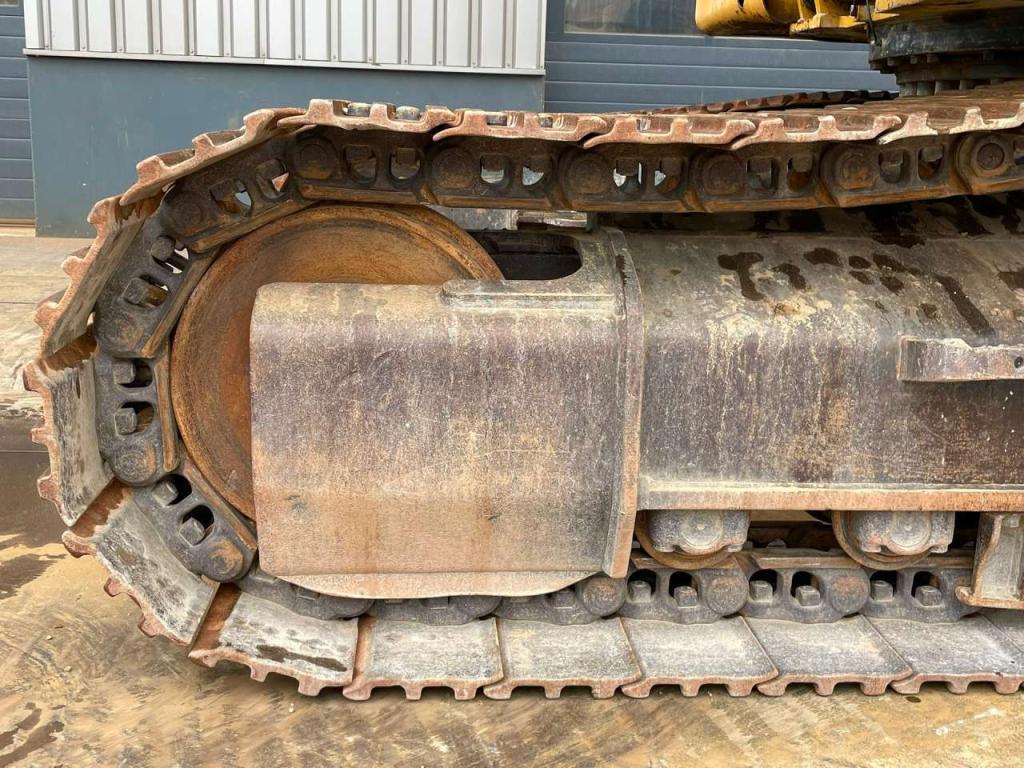 Caterpillar 330 07A Photo 11