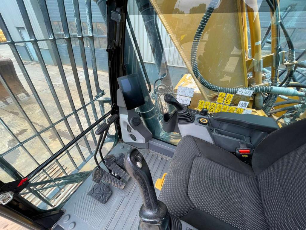 Caterpillar 330 07A Photo 21