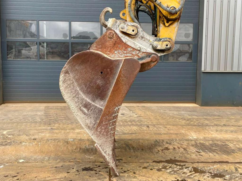 Caterpillar 330 07A Photo 9