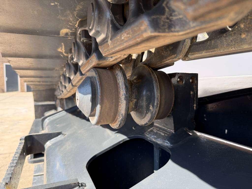 Komatsu PC210LC-10M0 - New / Unused / Hammer Lines Photo 19