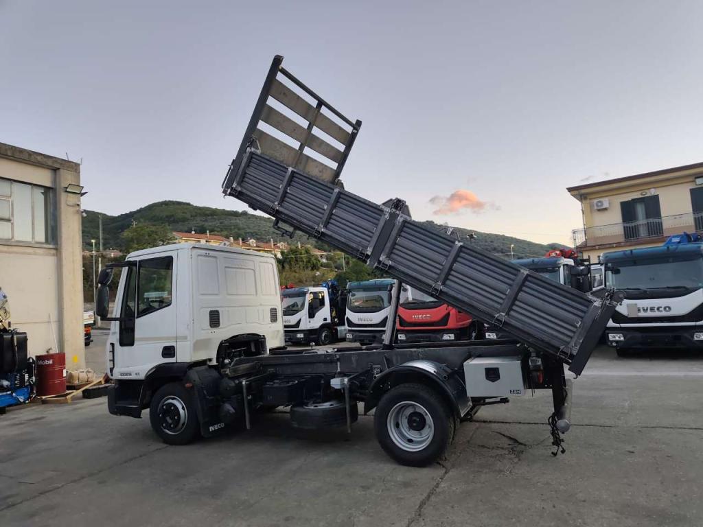 Iveco EUROCARGO 100E18 Photo 19