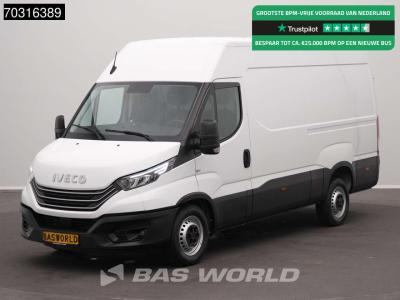 Iveco Daily 35S18 3.0L Automaat 180PK L2H2 3,5t Trekhaak LED Airco Navi Cruise Camera Euro6 L2 Airco Trek en vente par BAS World B.V.