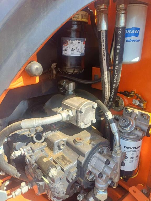 Doosan DX140LCR-3 Photo 15