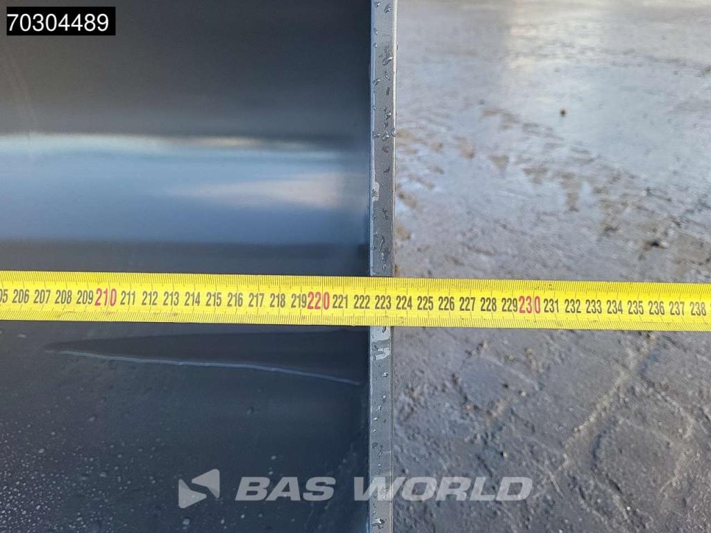 Case 851 NX A/C - 4WD - Central Pivot Photo 29