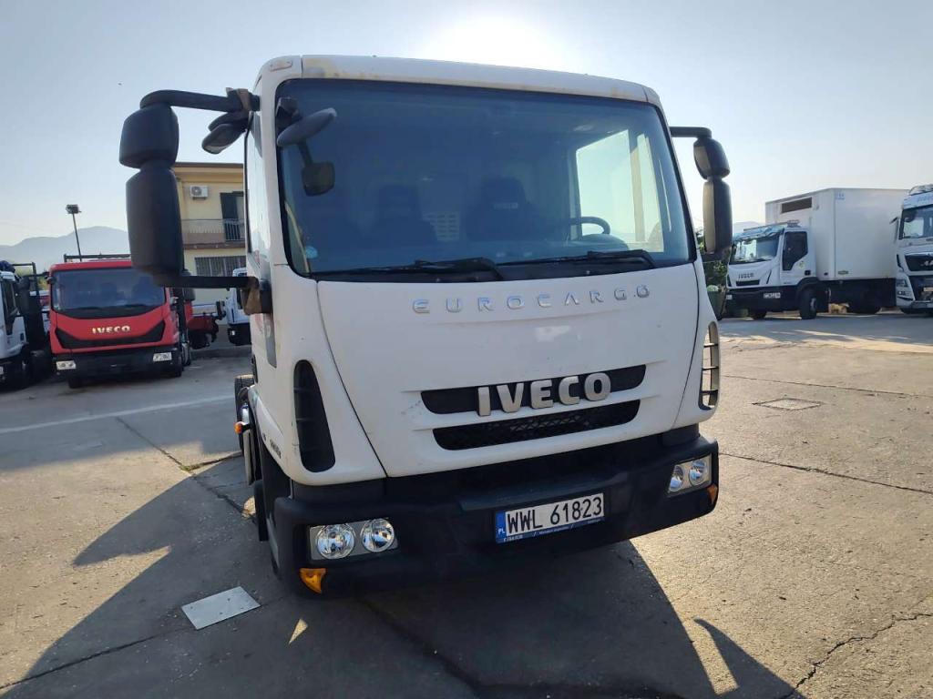 Iveco EUROCARGO 100E18 Photo 9