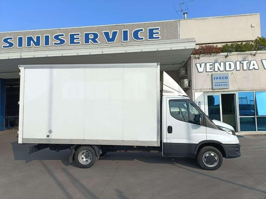 Iveco Daily Photo 2