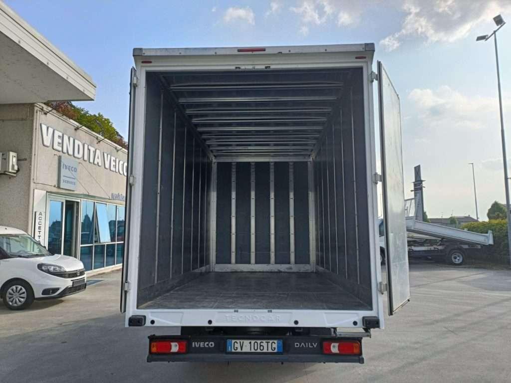 Iveco Daily Photo 9