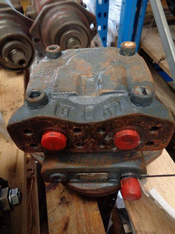 Moteur de traction pour Liebherr 912 litronic Photo 1